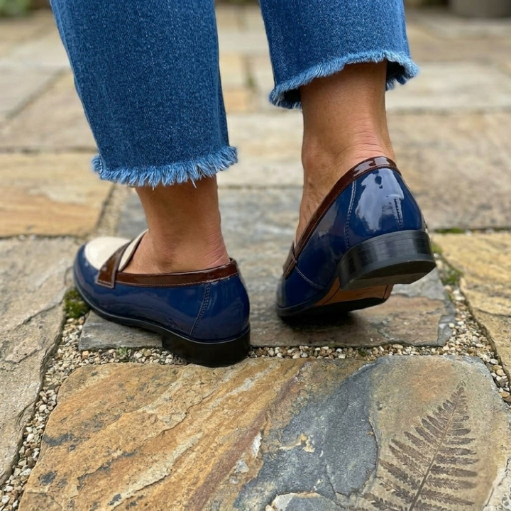 Claudia™ | Mocassins à Contraste