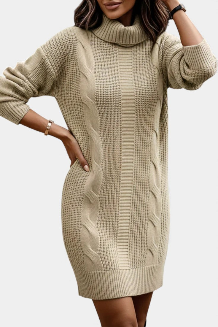 Taciana | Robe pull en maille unie à col roulé