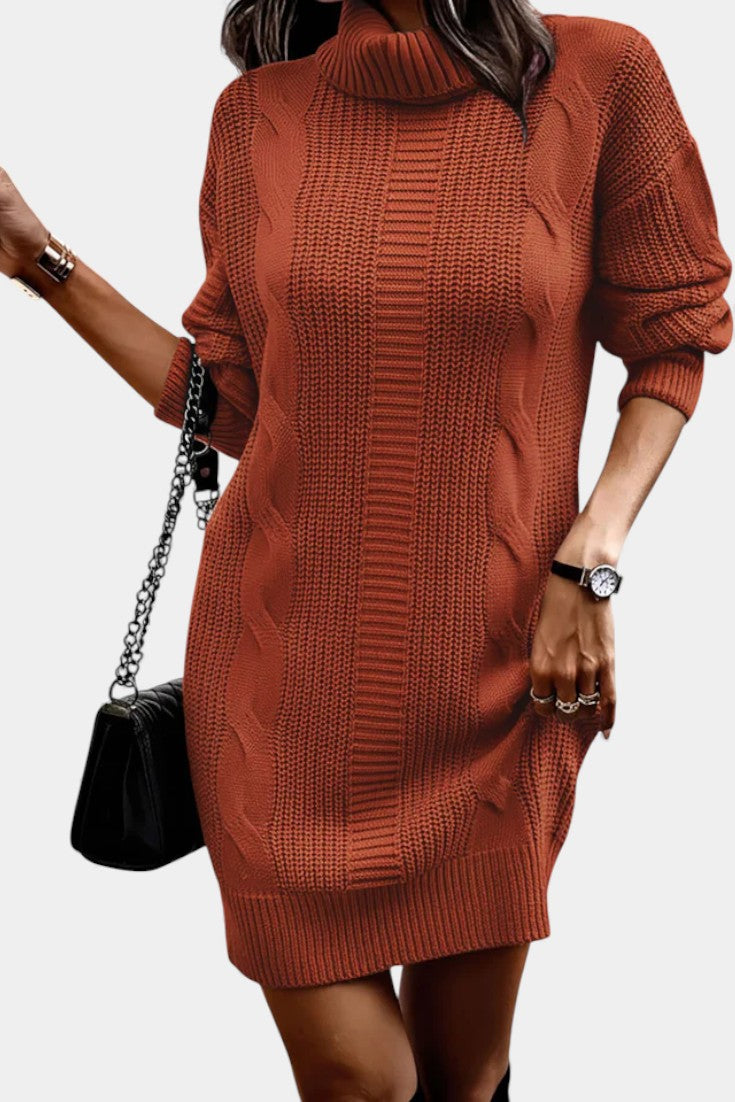 Taciana | Robe pull en maille unie à col roulé