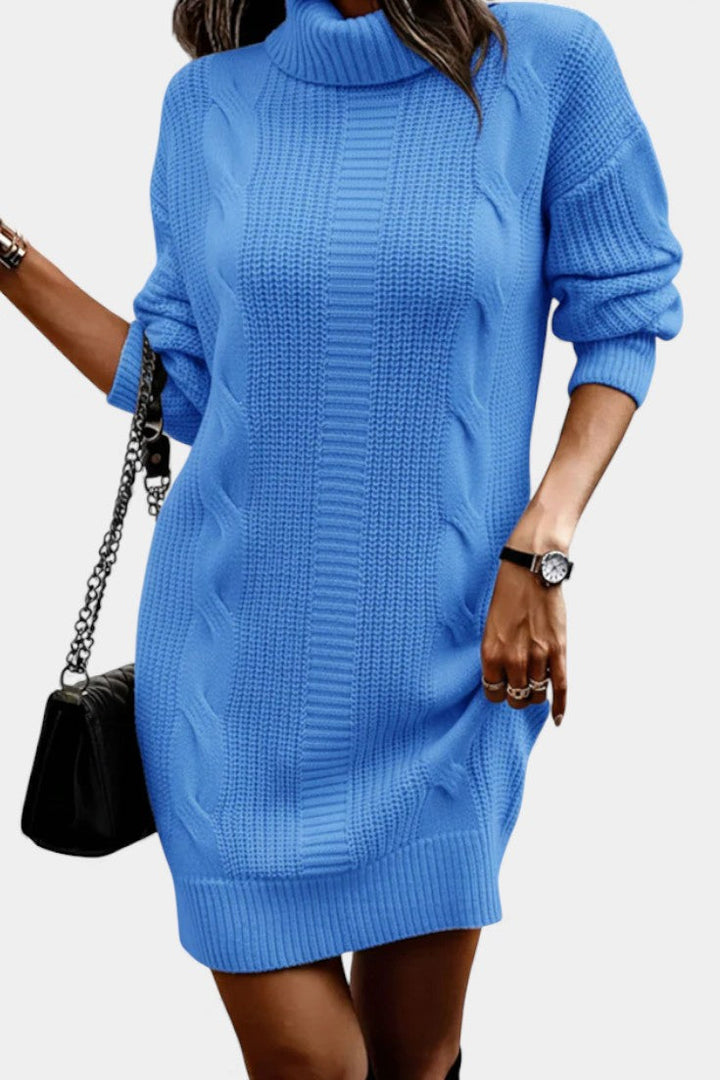 Taciana | Robe pull en maille unie à col roulé